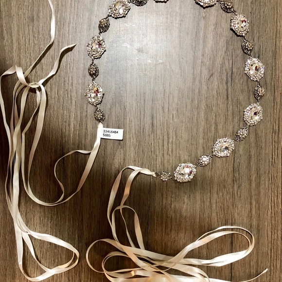 Gorgeous Kleinfeld Bridal Belt/Head Piece! - Picture 5 of 5